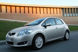 News avril_Toyota Auris