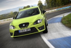 Leon Cupra R 250 4.jpg