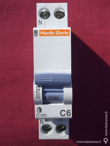 R�f 20723 DISJONCTEUR MERLIN GERIN D'CLIC 1P+N 6A 11 Tergnier (02)