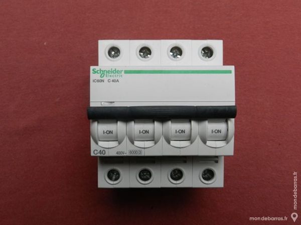 A9F77440 DISJONCTEUR SCHNEIDER ACTI9 4P 40A C 55 Tergnier (02)