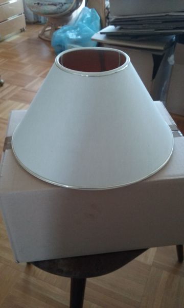 Abat-jour champagne bord� de bagues dor�es 15 Charenton-le-Pont (94)