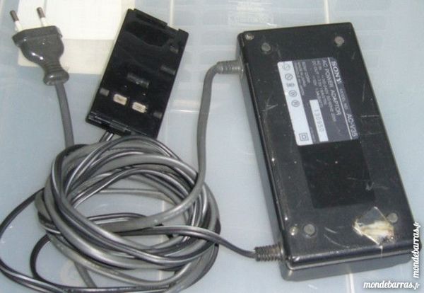 adapteur chargeur pour camescope AC-V17A 24 Versailles (78)