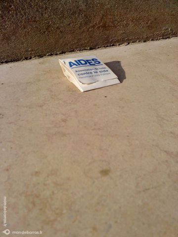 Pin'S AIDES / SIDA 4 Arques (62)