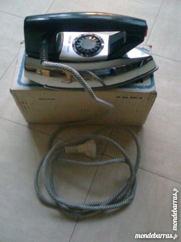 ancien fer � repasser - CALOR - zoe 12 Martigues (13)