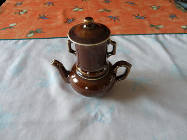 ancienne cafetiere 0 Aubevoye (27)