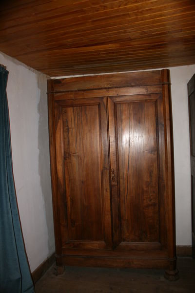 Armoire ancienne Merisier massif 0 Ax-les-Thermes (09)