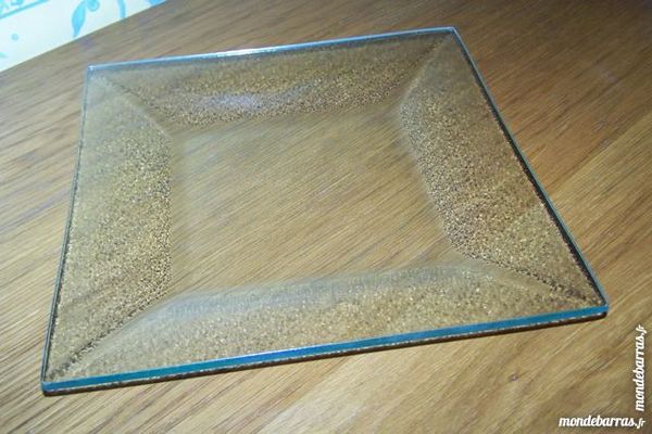 assiette carr�e NEUVE 1 Abbeville (80)