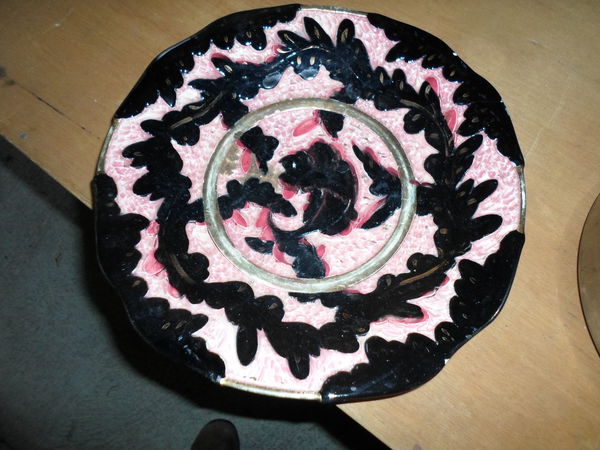 assiette en incrustation porcelaine VALLAURIS 40 Am�lie-les-Bains-Palalda (66)