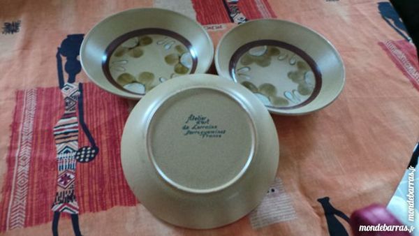 lot d'assiettes creuses 8 Houppeville (76)