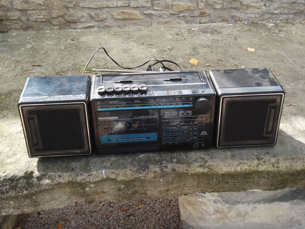 auto radio 25 Saint-Gen�s-du-Retz (63)