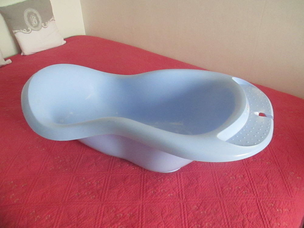 baignoire b�b� 5 Barbonne-Fayel (51)