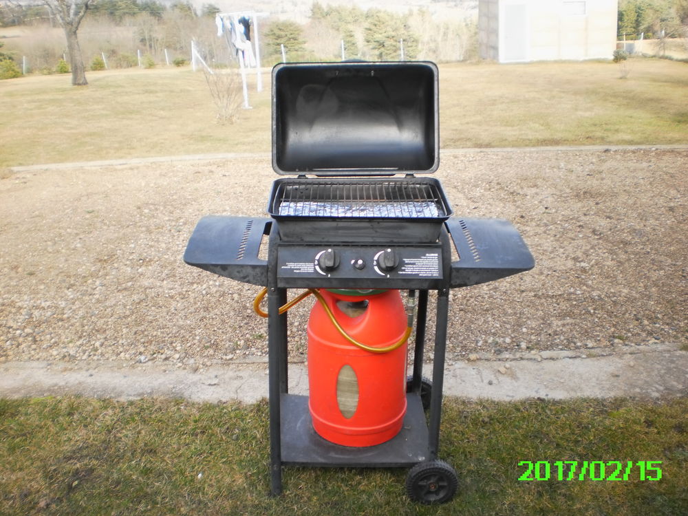barbecue � gaz 40 Solignac-sous-Roche (43)