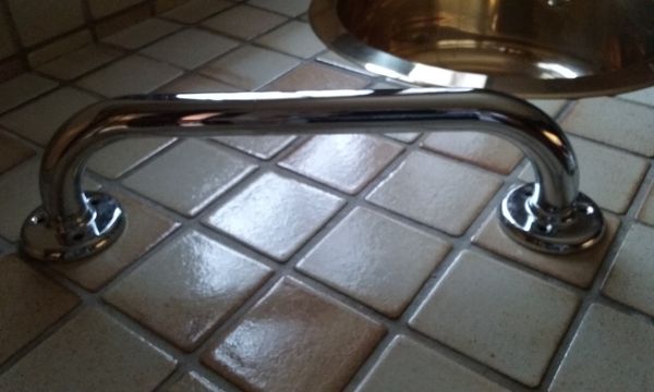 Barre d'appui WC ou salle de bain 30cm 25 Charenton-le-Pont (94)