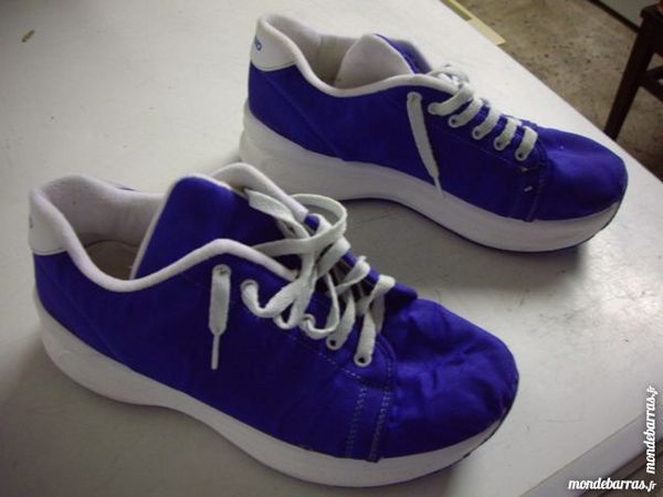 Baskets Bleu Roy pointure 41 4 Bouxwiller (67)