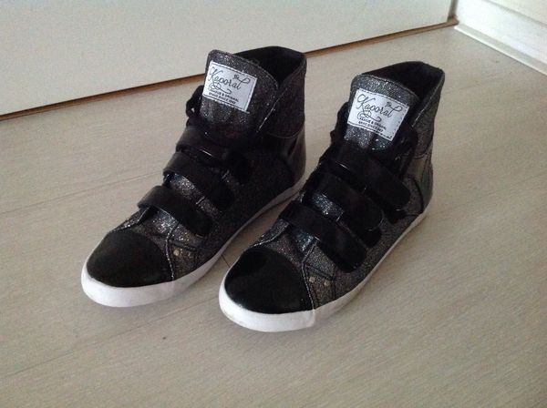 Basquet Kaporal neuve jamais port�e. 25 Chelles (77)