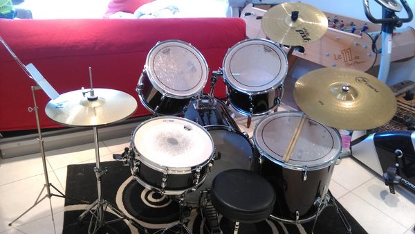 Batterie compl�te Deep + Tama + Paiste + Zildjian 400 Nuits-Saint-Georges (21)