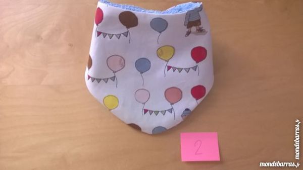 bavoir bandanas r�versible pour b�b� 8 Langon (33)