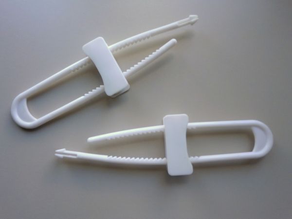 Lot de 2 bloque-portes pour b�b� - TBE 3 Reims (51)