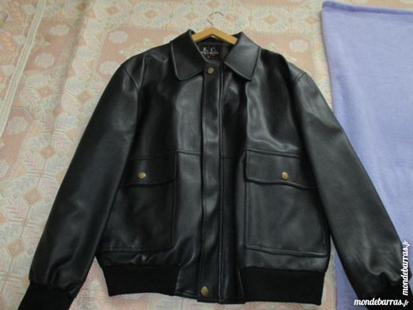 blouson cuir forme �Fly� 80 Gagny (93)