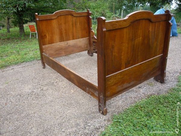 Bois de lit ancien ronce/loupe de noyer 125 Castres (81)