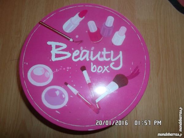 boite m�tal de beaut�*juste 3e*kiki60230 3 Chambly (60)