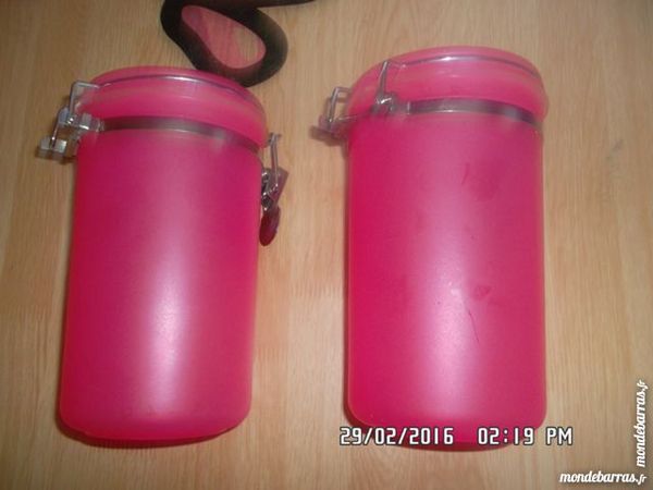 2 boites roses 900 ml 2 Chambly (60)