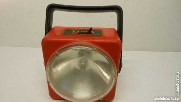 boitier �lectrique    pa37 6 Gr�zieu-la-Varenne (69)