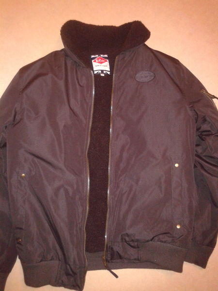 Bomber de la marque Lee Cooper tout neuf et jamais port� 75 Sains-en-Gohelle (62)