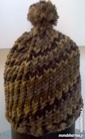 bonnet pompon acrylique 8 Langon (33)