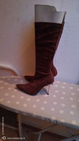 Bottes chocolat 38 sans marque 15 Denain (59)
