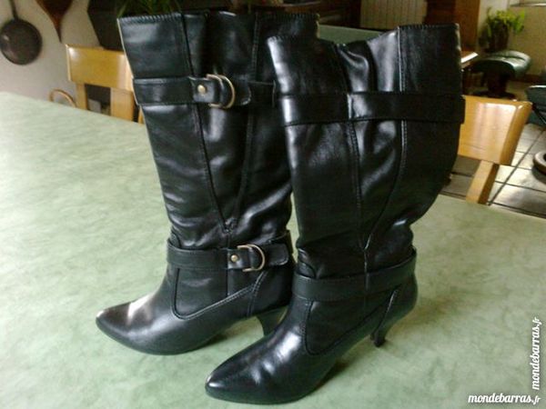 bottes femme NEUVES 38 10 Le B�age (07)