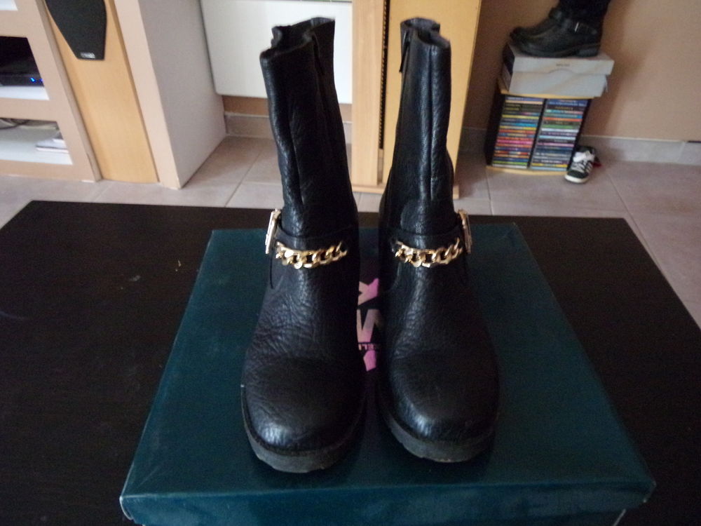 BOTTINE EN CUIR DE BUFFLE tAILLE 37 MARQUE MAMZELLE; 75 Sum�ne (30)