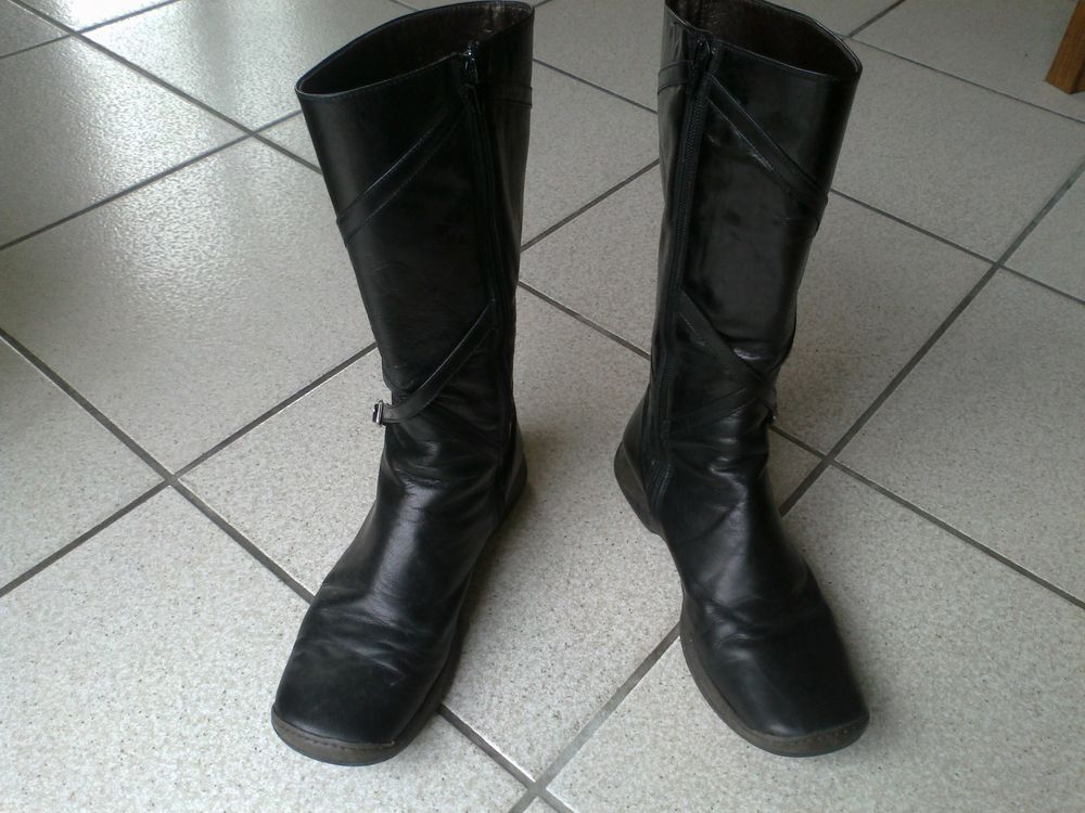 Bottines cuir T38 25 Challans (85)