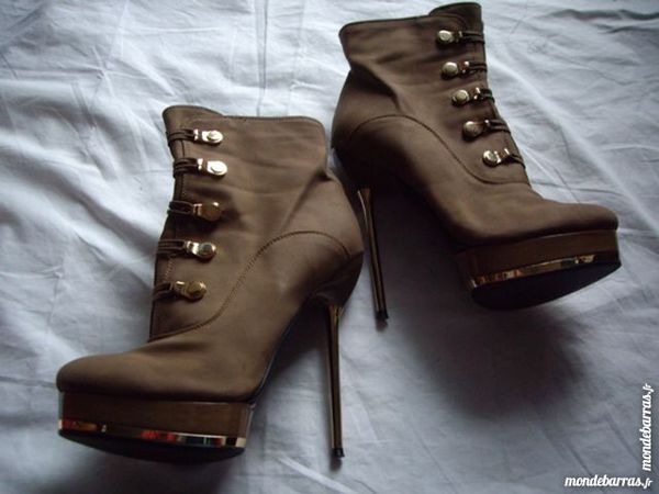 Bottines Taupe avec talon dor� - pointure 40-Neuves 18 Bouxwiller (67)