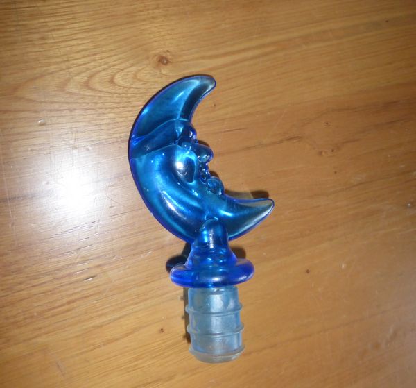 BOUCHON A BOUTEILLE  fantaisie -neuf- 5 Doussard (74)