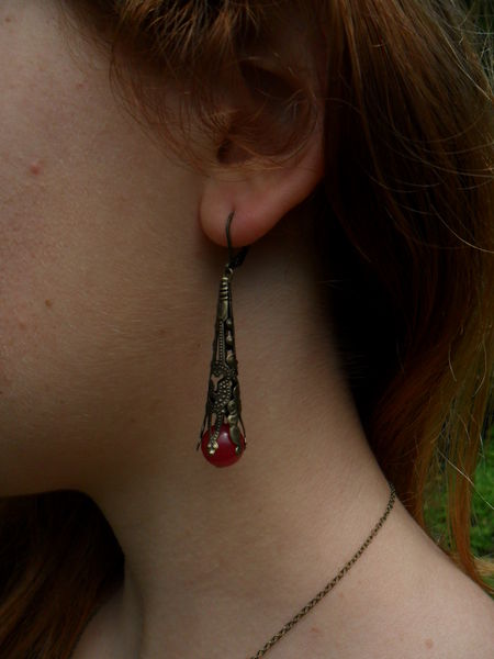 boucles en c�ne et jade 15 Vence (06)