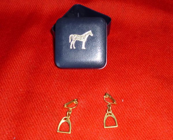 BOUCLES D'OREILLES ETRIER 20 L'Huisserie (53)