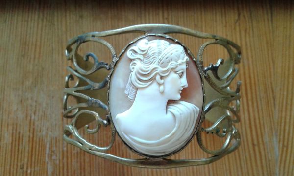 Bracelet avec tr�s joli Cam�e 0 Blagnac (31)