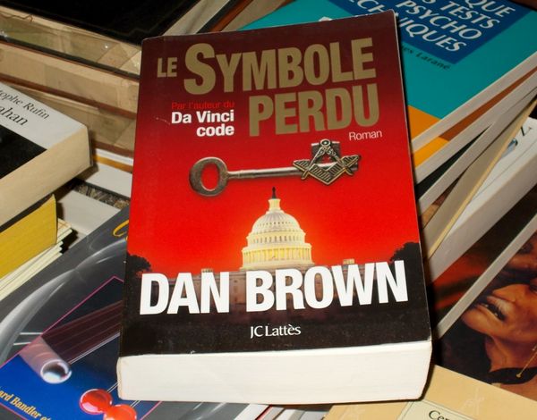 Dan Brown roman le symbole perdu 10 Monflanquin (47)