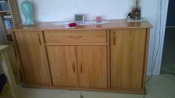 buffet + bahut 350 � + donne table 350 Hayange (57)