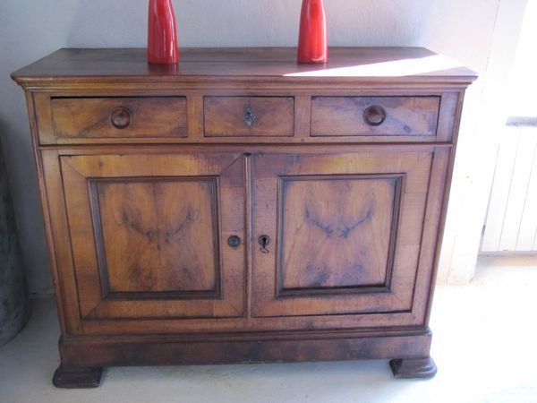Buffet Louis Philippe Ch�ne placage Merisier 
TBE d'origine 700 Montauban-de-Bretagne (35)