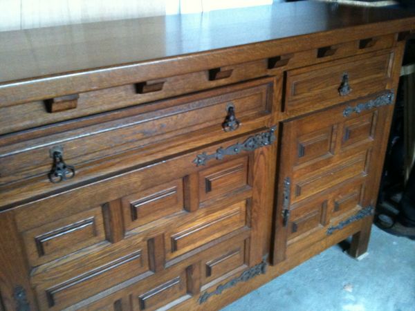 Buffet de qualit� et de charme en bois massif 200 Beaumont-sur-Oise (95)
