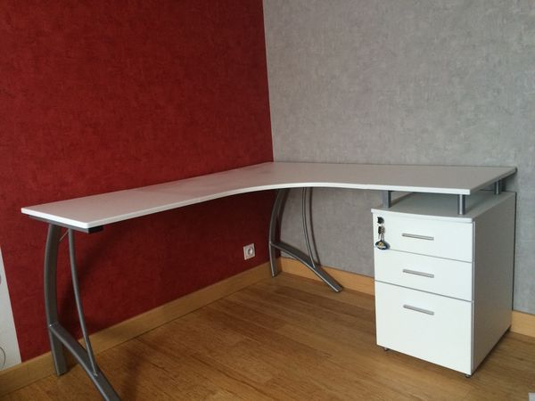 Bureau blanc tr�s bon �tat 110 Cheux (14)