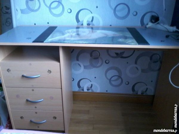 Bureau 3 tiroirs 1 Vertou (44)