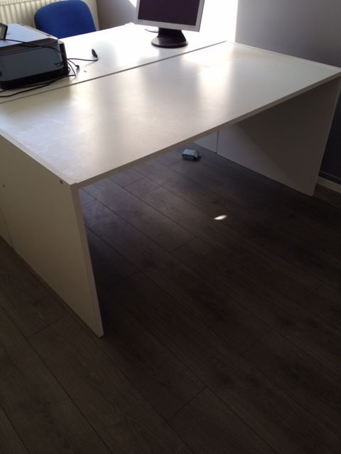 lot de bureaux et �tag�res pour 50� 50 Marseille 8 (13)