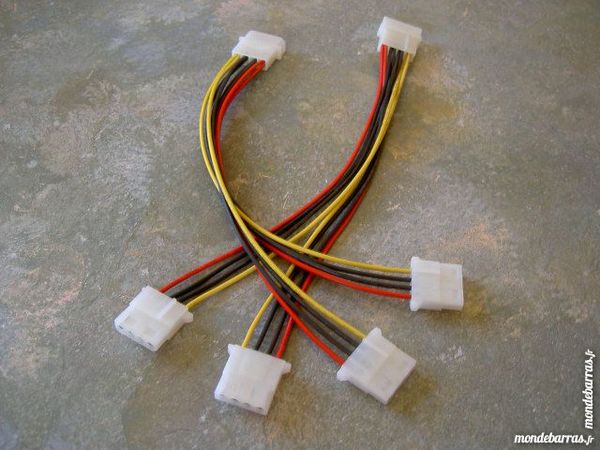  2 c�bles   Y   d'alimentation connecteur MOLEX.  2 Fournet-Blancheroche (25)