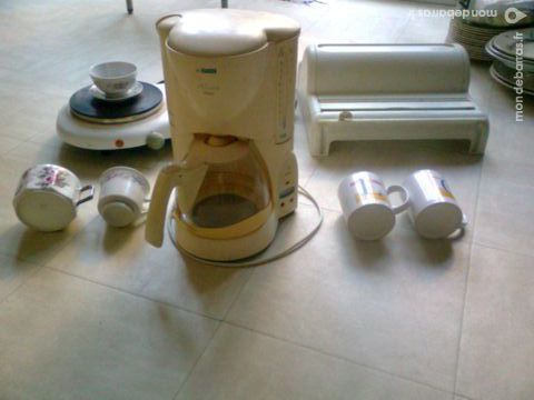 Cafeti�re, plaque, distr. zoe 2 Martigues (13)