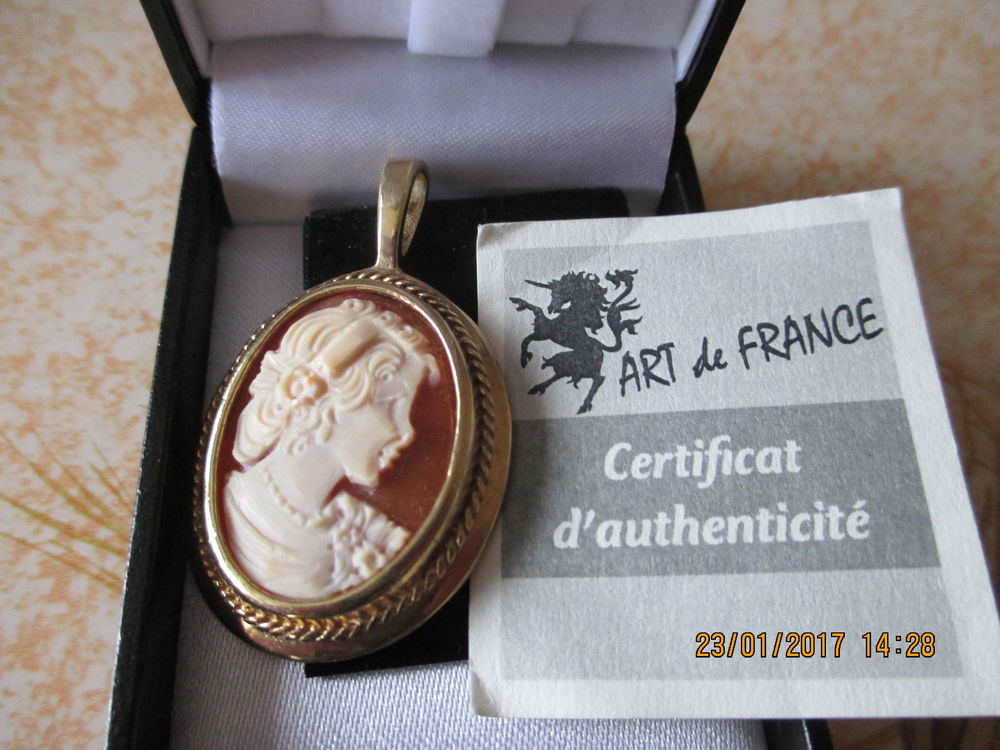 cam�e 25 Vailly-sur-Aisne (02)