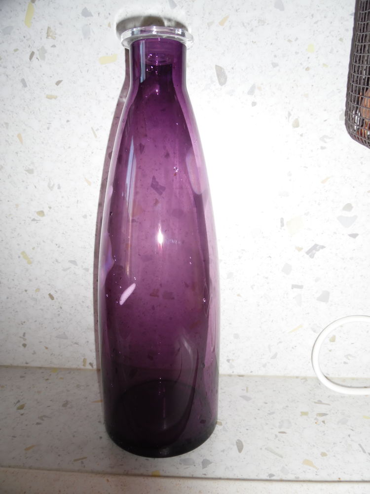 carafe coloris mauve/violet avec bouchon, comme neuve 3 Abbeville (80)