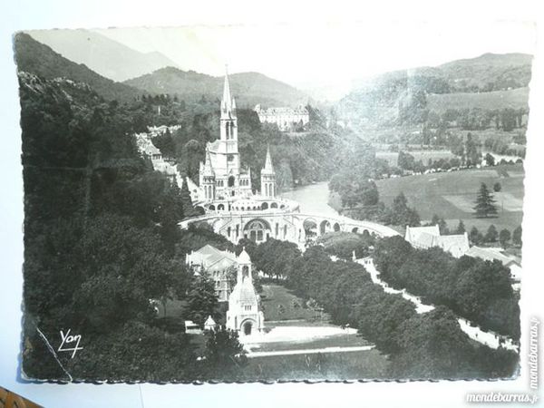 Carte postale Lourde N�1033 La Basilique 1943 4 Bordeaux (33)